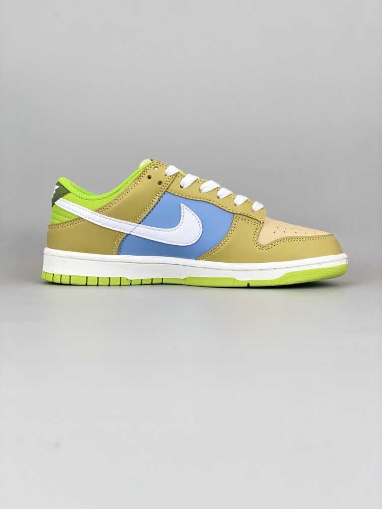 「コラボモデル」Gucci x Nike Dunk Low ボルドーカラー オウバンスニーカー