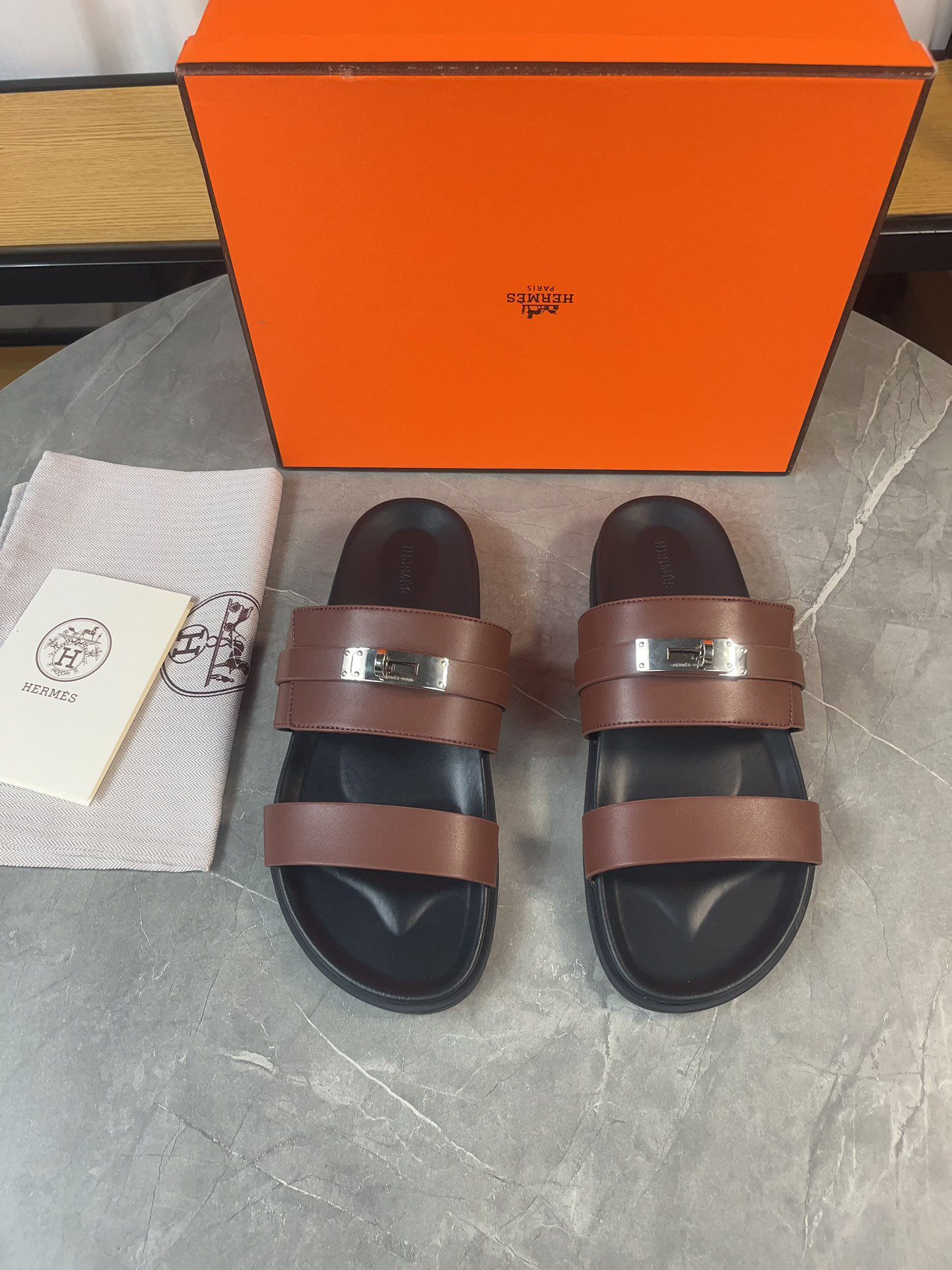 エルメス Hermès サマーモデル リラックスサンダル