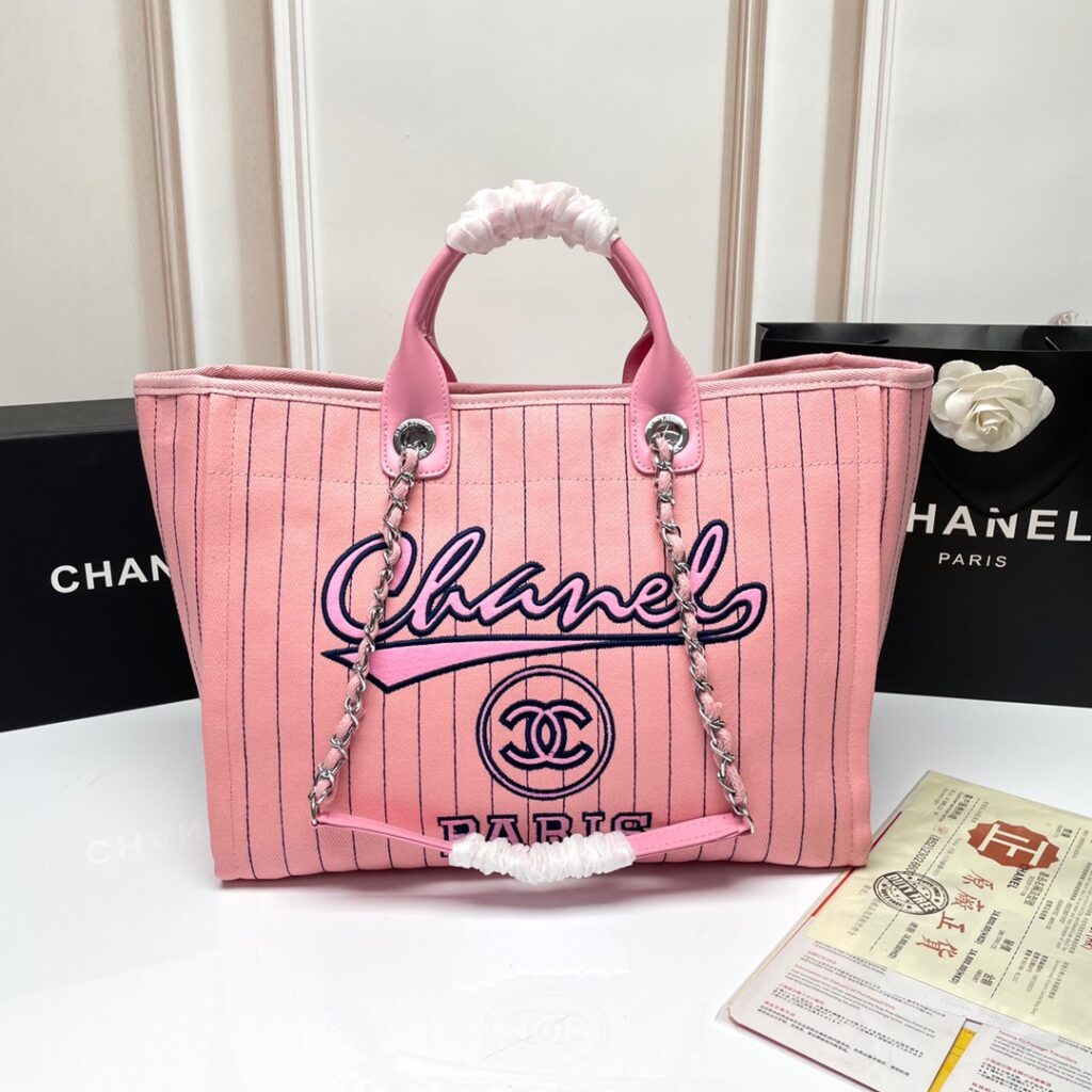 シャネル「Chanel」 カウボーイビーチトートバッグ