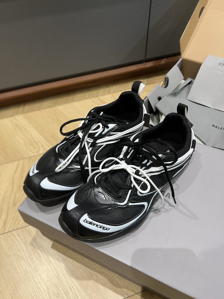 バレンシアガ レーダー スニーカー「Radar Sneaker」