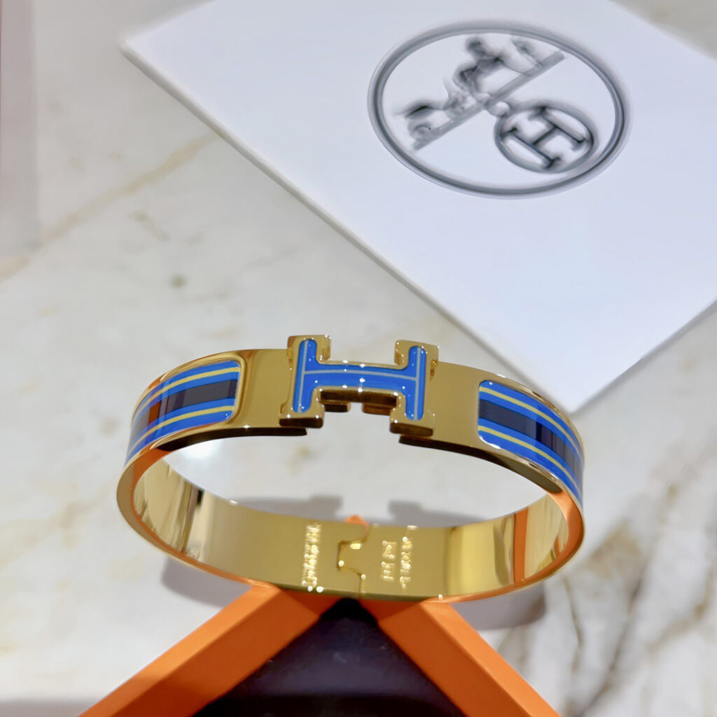 エルメス ブランドの象徴的なブレスレット
