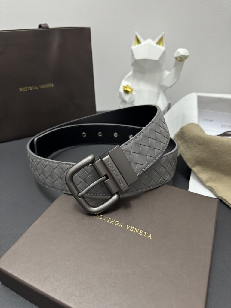 【ブランド品入庫】Bottega Veneta 上質素材ラグジュアリーベルト「全長約 100cm」