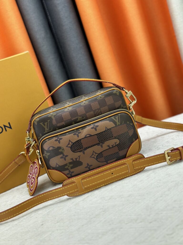 ルイ・ヴィトン「Louis Vuitton」Nil メッセンジャーバッグ