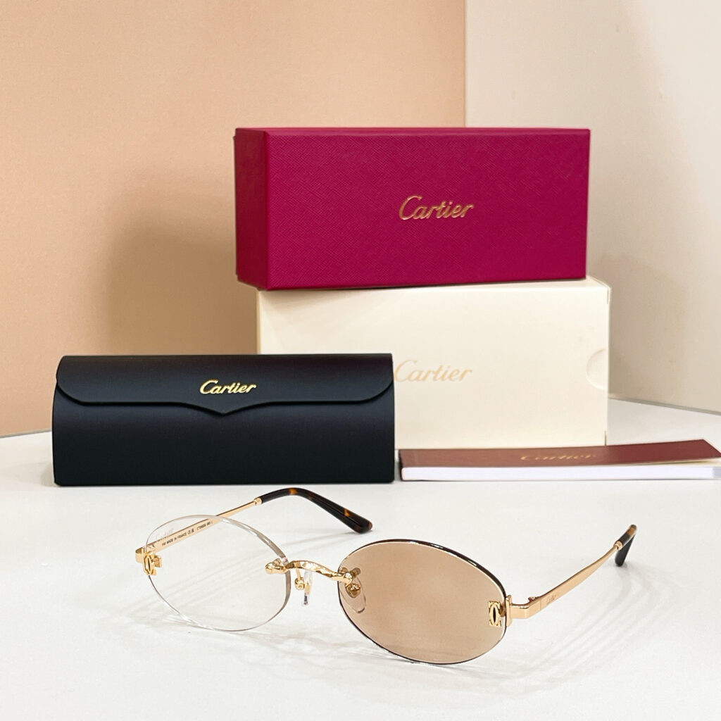 【高級品入庫】Cartier クラシカル貴族風サングラス「上質フレーム」