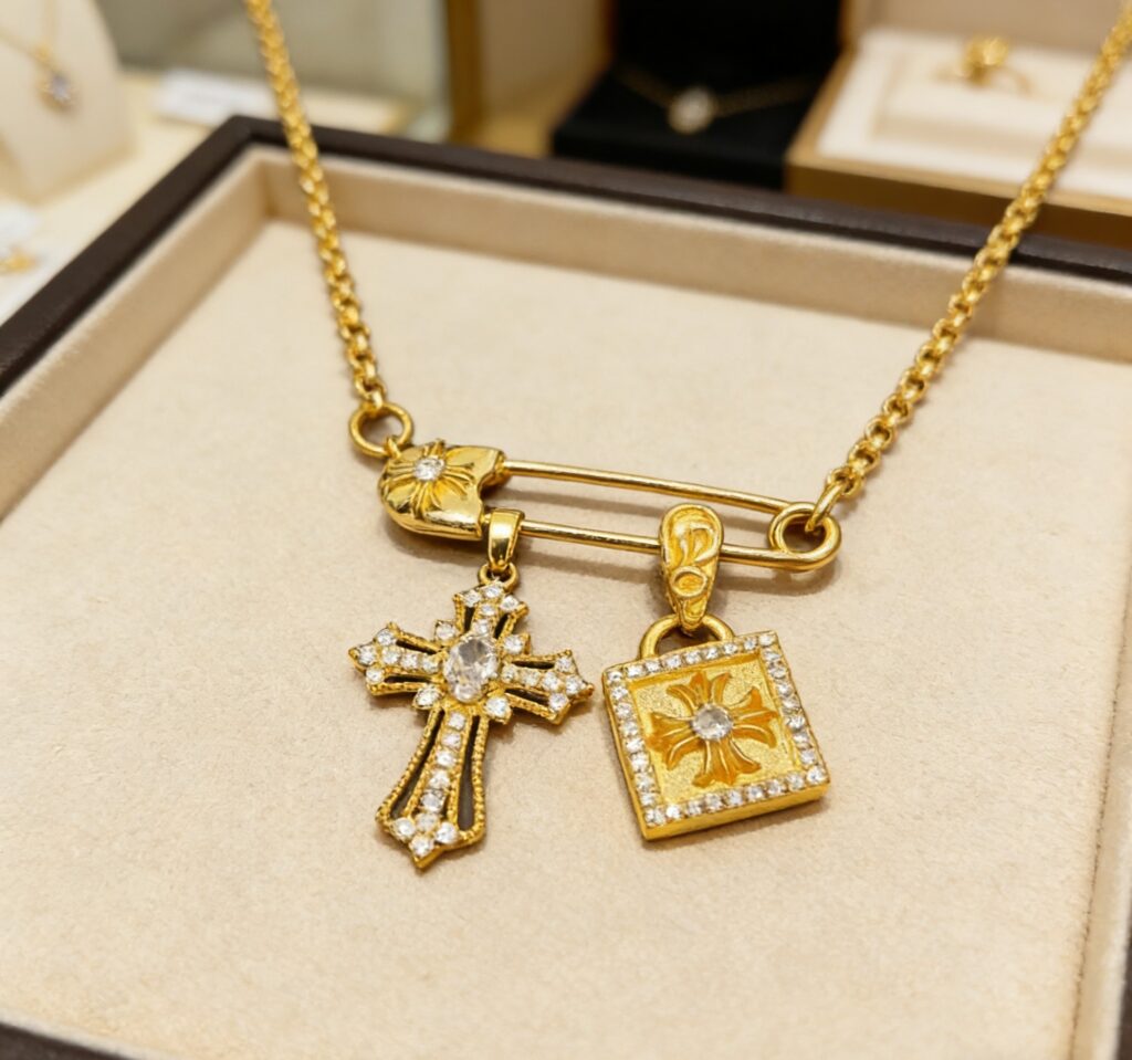クロムハーツ「Chrome Hearts」チャームペンダント 2026