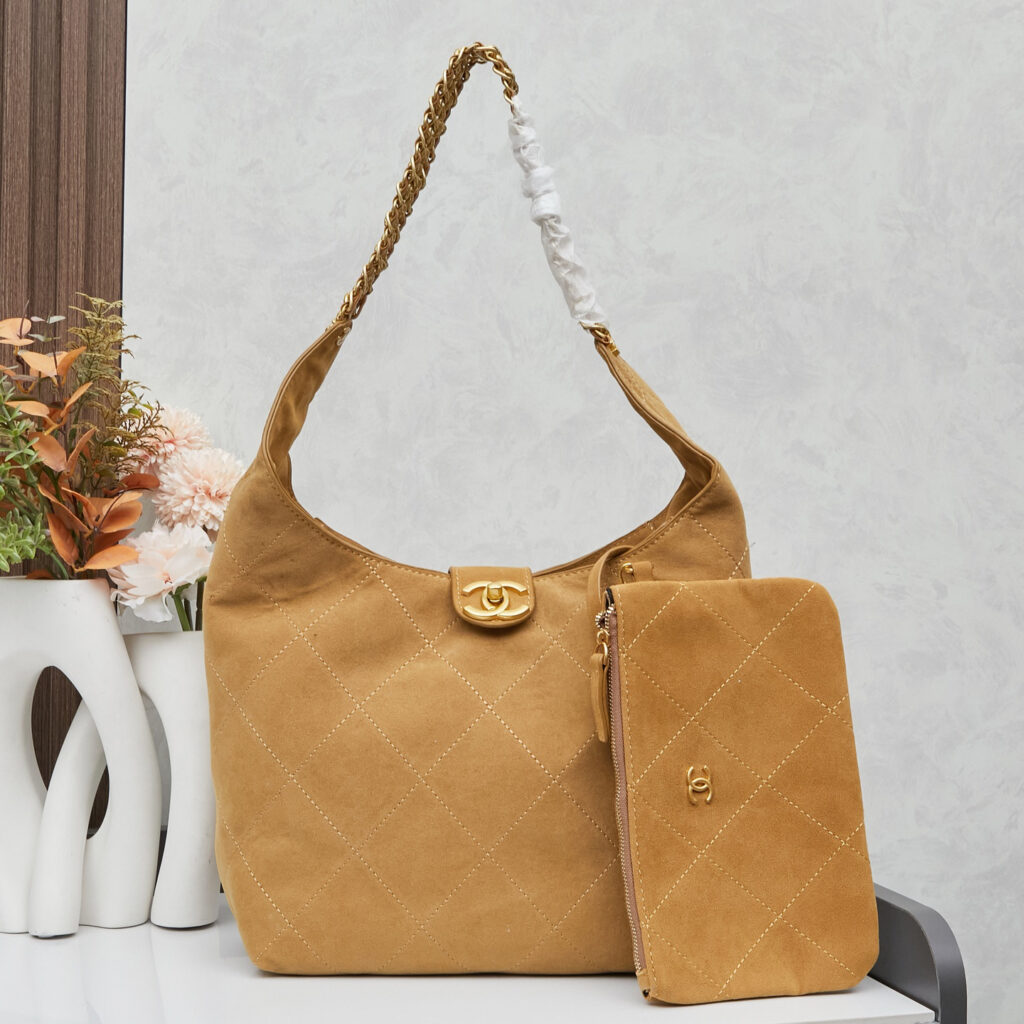 シャネル ホーボー バッグ「Hobo Bag」