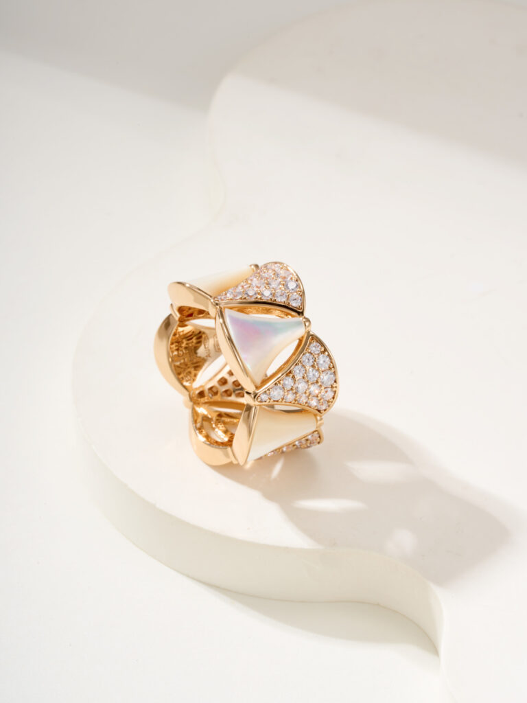 ブルガリ「Bvlgari」エレガントなリングコレクション