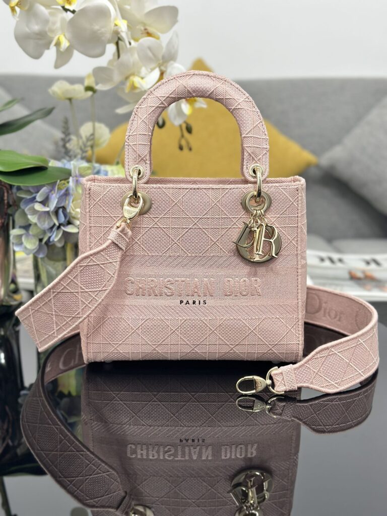 ディオール「Dior」Lady D-Lite バッグ ミディアム 4色