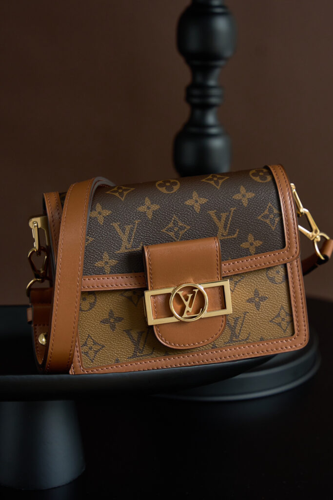 ルイ・ヴィトン「Louis Vuitton」 ミニ ドフィーヌ モノグラム ショルダーバッグ