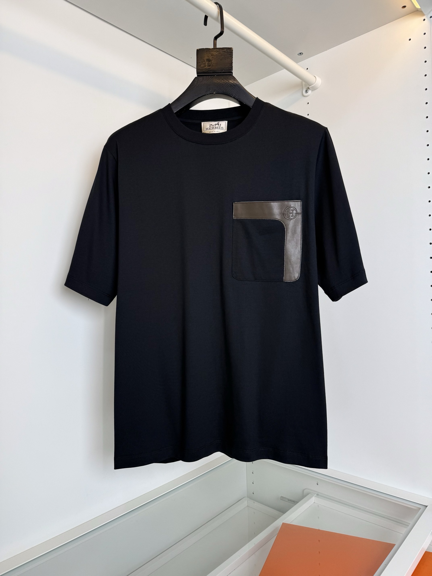 エルメス「Hermès」 クルーネックTシャツ 軽やかな着心地 春夏新作