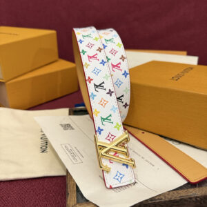 【新商品入荷】Louis Vuitton クラシックハイクオリティベルト「全長約 100cm」