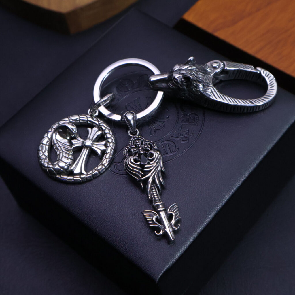 クロムハーツ「Chrome Hearts」キーホルダー＆バッグチャーム - トレンドシンボル