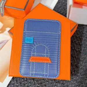 【限定新入荷】エルメス Cheval MagSafe 本革カードケース「12 シリーズ以降全 iPhone 対応」