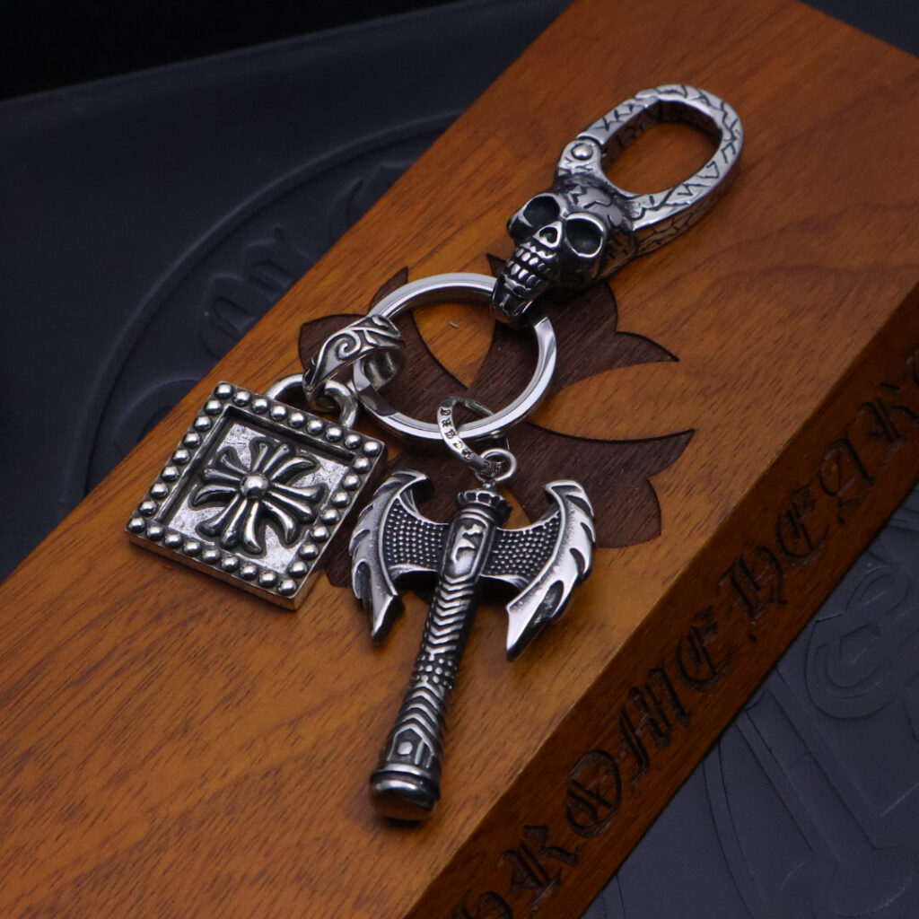 クロムハーツ「Chrome Hearts」キーホルダー＆バッグチャーム - トレンドシンボル
