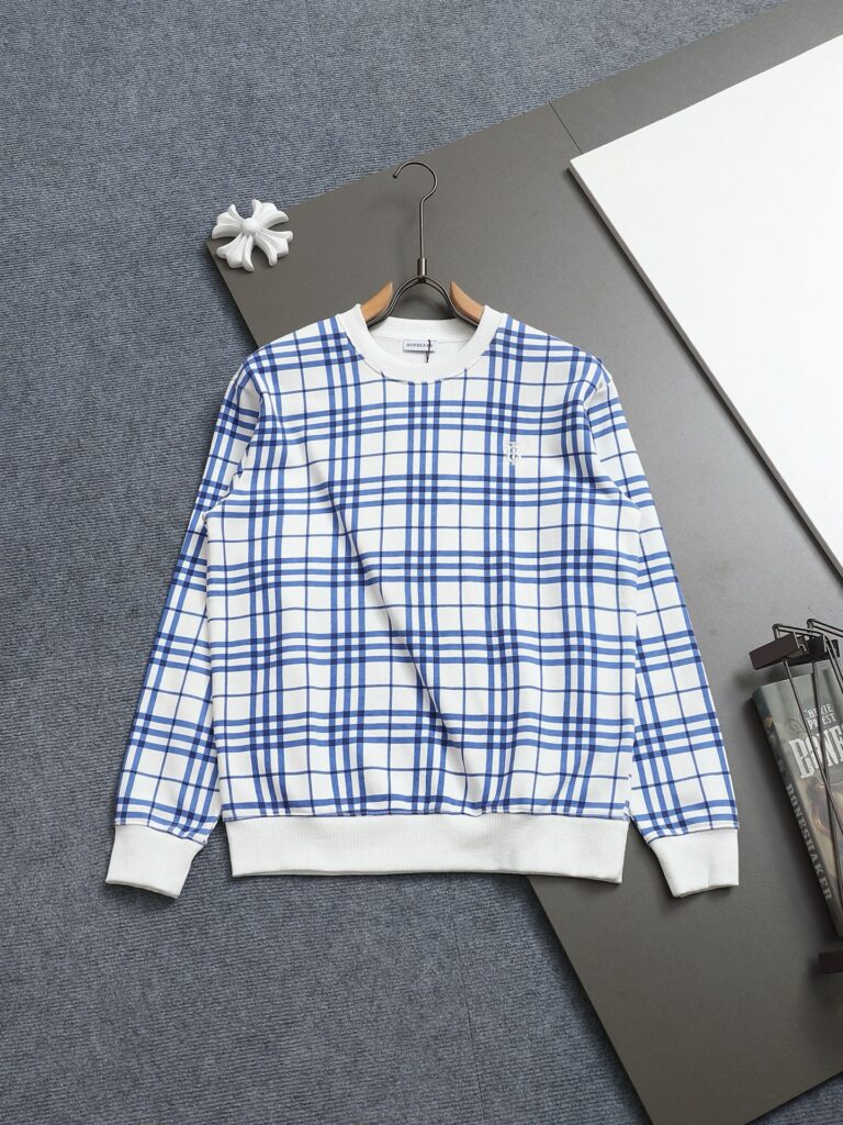 バーバリー「Burberry」クラシックチェック TB刺繍 ロンT（ユニセックス）