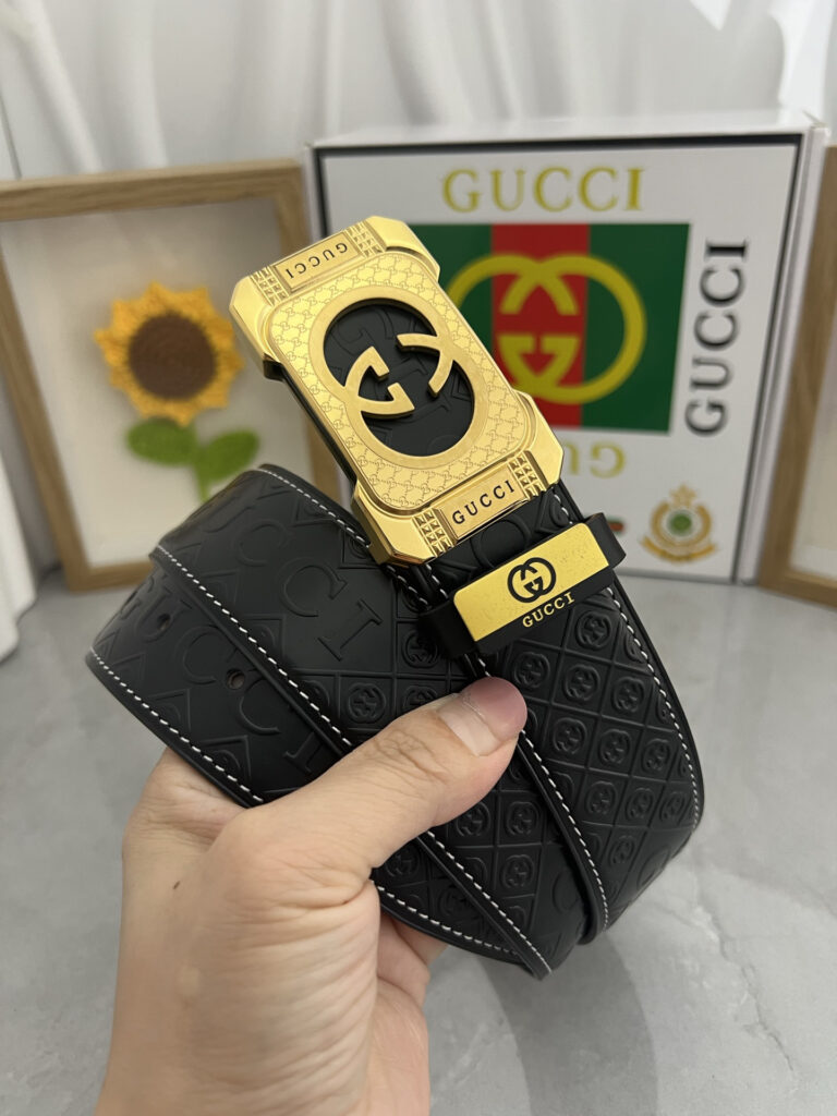 【在庫新登場】Gucci イタリアンテイストベルト「全長約 100cm」
