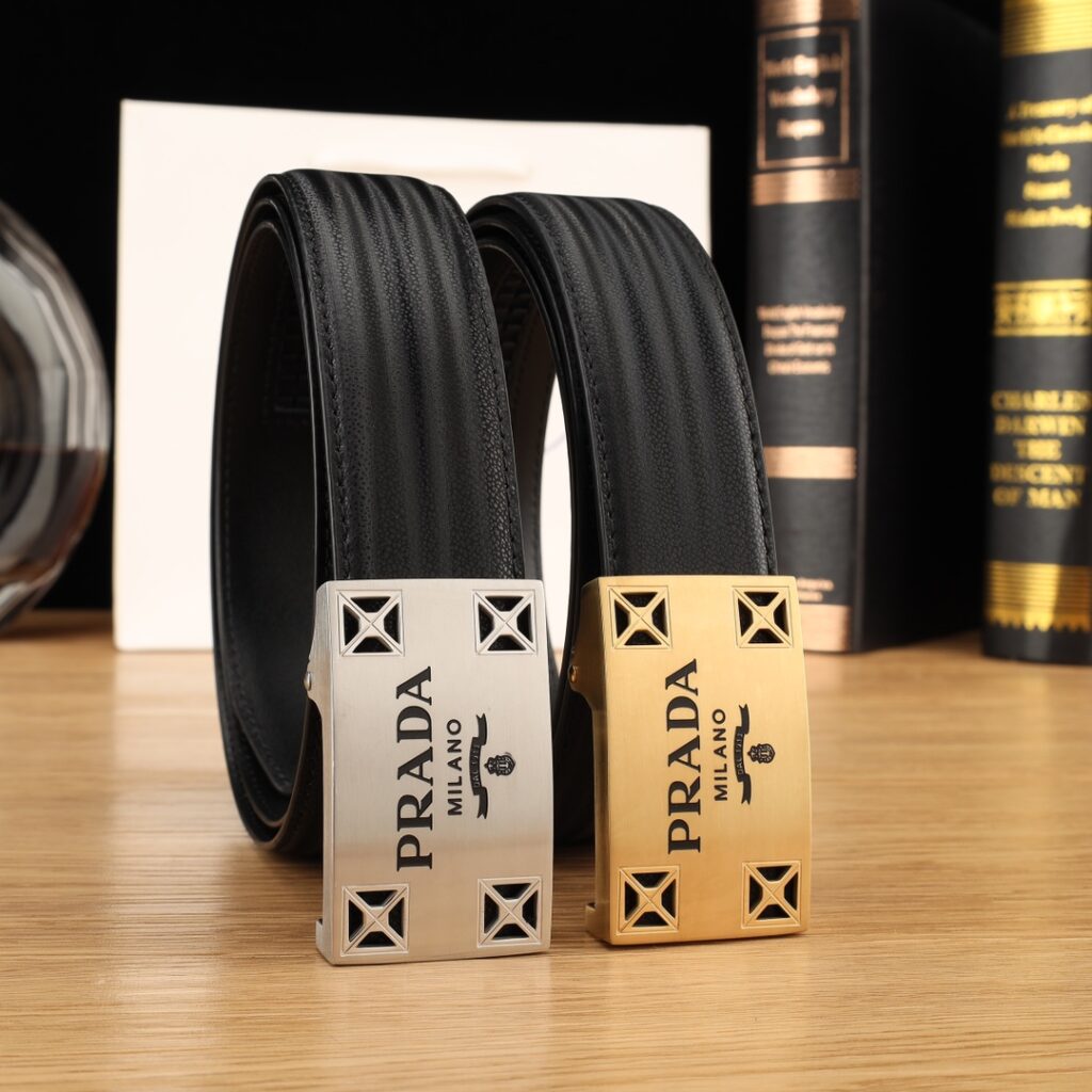 【高級品倉庫到着】Prada イタリアンビジネスベルト 2 点セット「全長約 100cm」