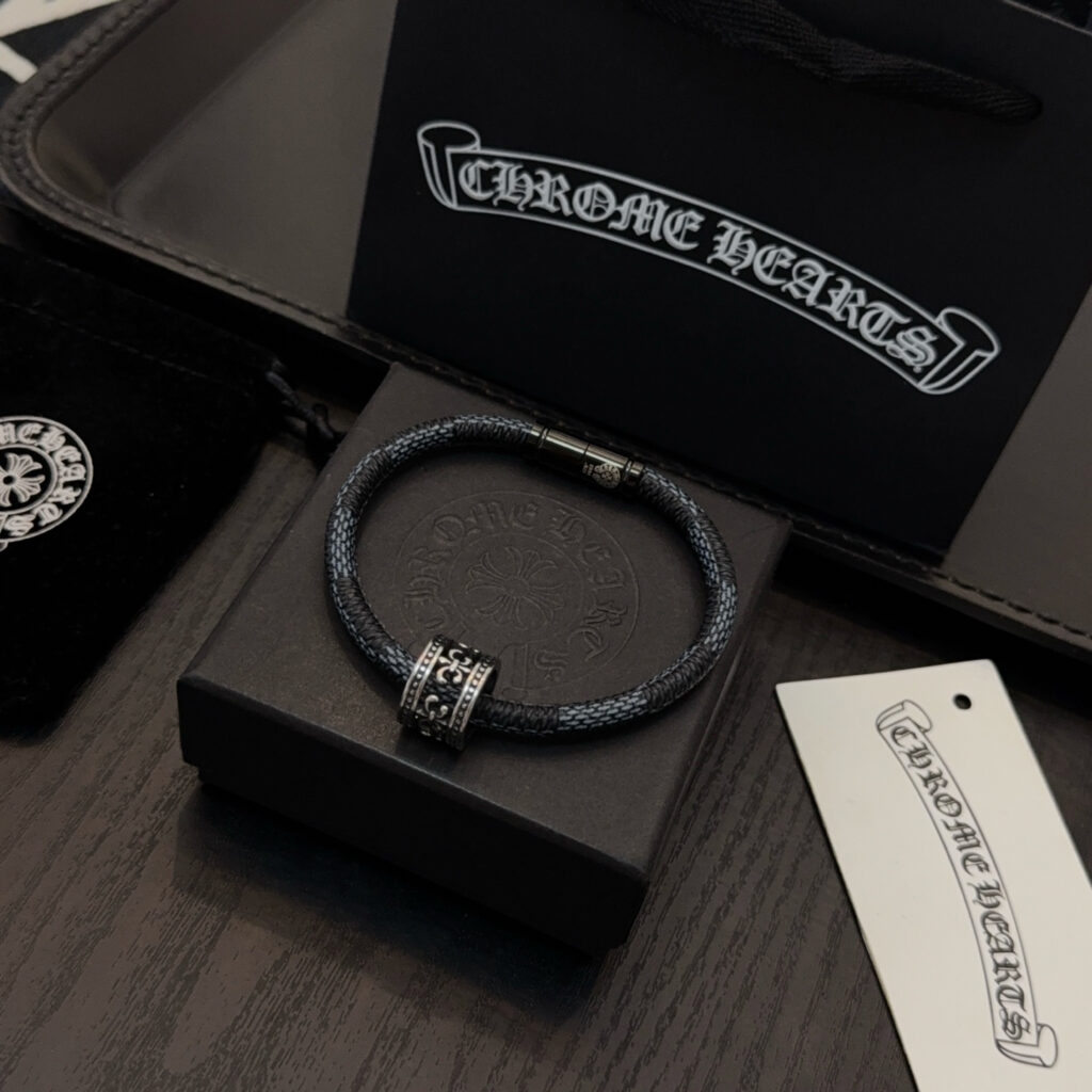 クロムハーツ「Chrome Hearts」ブレスレット - ヴィンテージ＆ロックテイスト ペア用