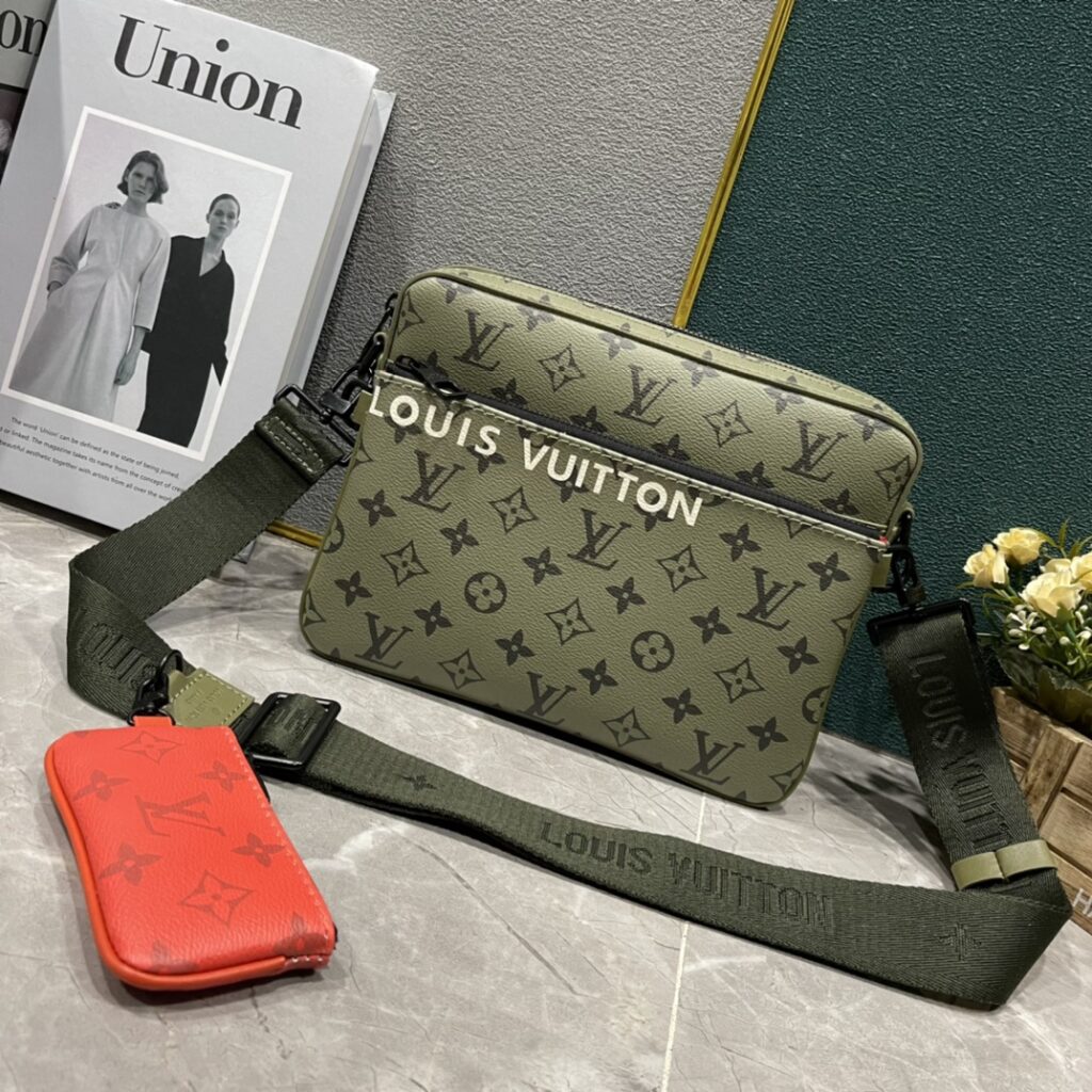 ルイ・ヴィトン「Louis Vuitton」新作 Trio メッセンジャーバッグ