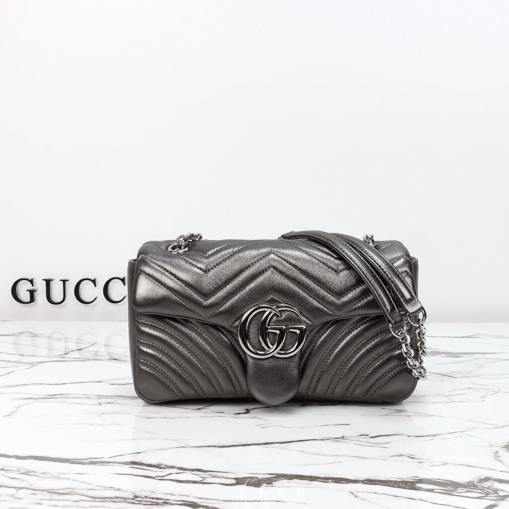 グッチ〔GGマーモント〕ミディアム ショルダーバッグ「GG Marmont Bag」