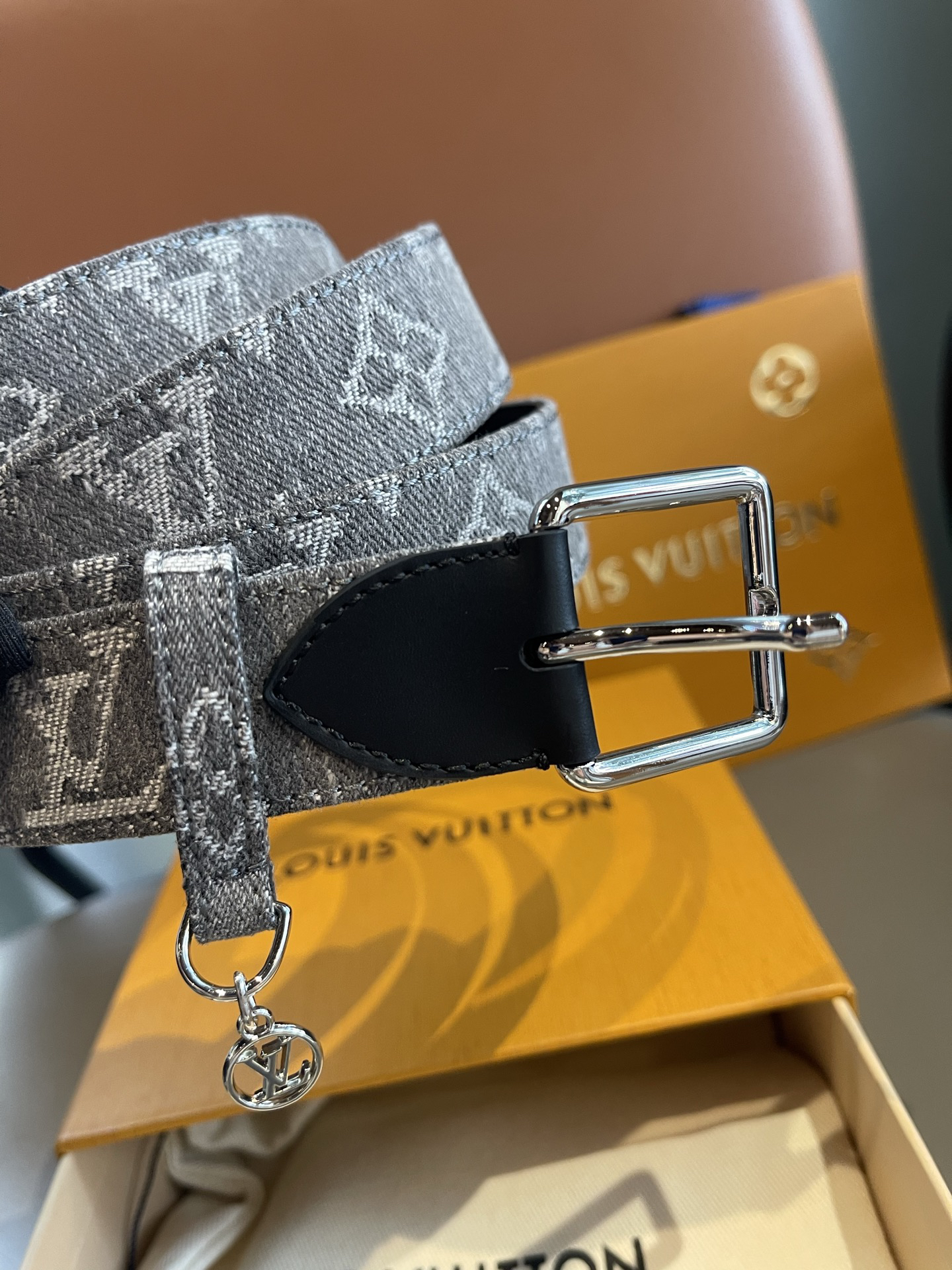 【新商品入荷】Louis Vuitton クラシックハイクオリティベルト「全長約 100cm」