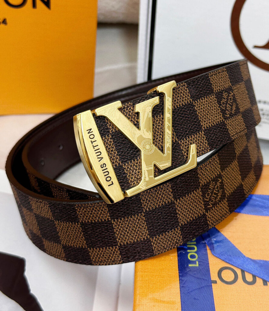 【新商品入荷】Louis Vuitton クラシックハイクオリティベルト「全長約 100cm」