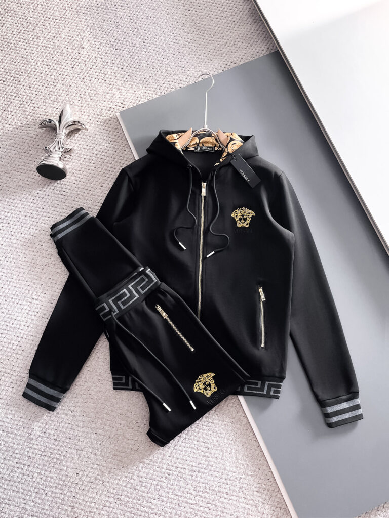 ヴェルサーチ「Versace」秋冬 メンズ カジュアルスポーツセット