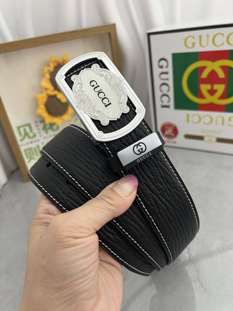 【在庫新登場】Gucci イタリアンテイストベルト「全長約 100cm」