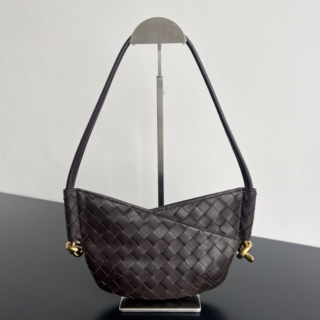 ボッテガ・ヴェネタ「Bottega Veneta」Mini Solstice ショルダーバッグ