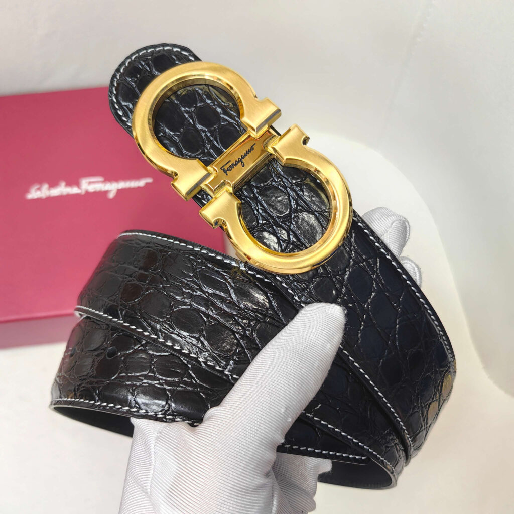 【新規倉庫入り】Salvatore Ferragamo 職人仕上げ高級ベルト「全長約 100cm」