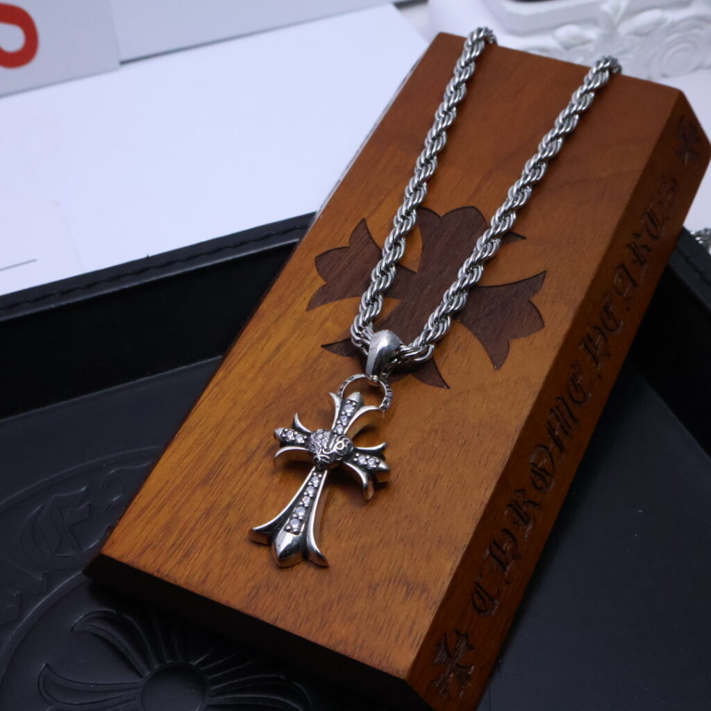 クロムハーツ「Chrome Hearts」チャームペンダント 2026