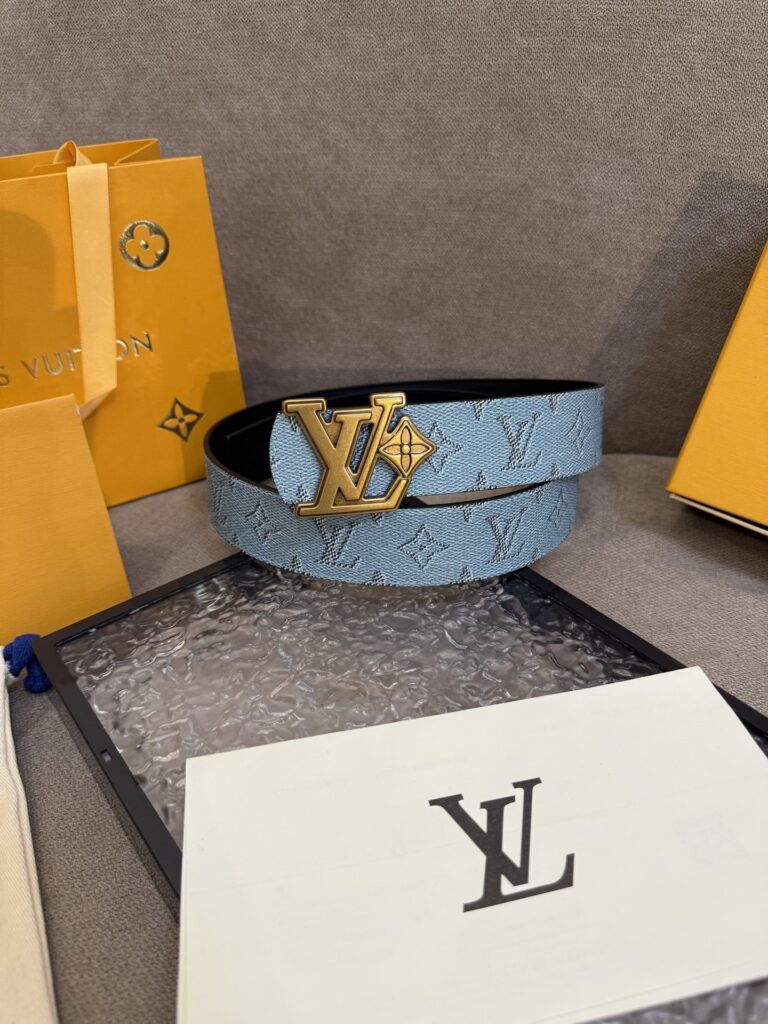 【日本未入荷】ルイヴィトン LV Dimension 両面使いベルト 40mm（全長約 100cm）