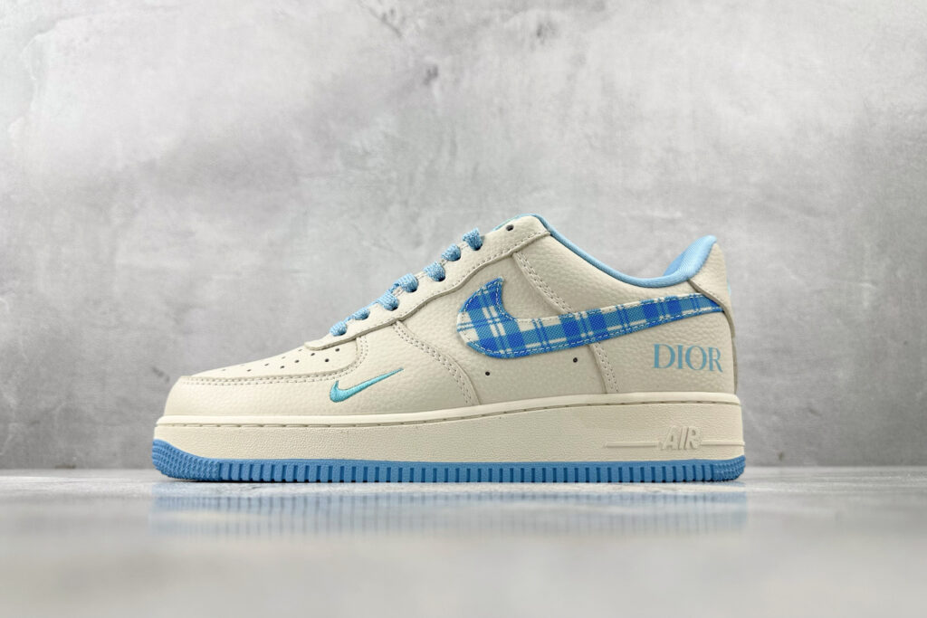「コラボモデル」Nike x Dior Air Force 1 '07 LV8 ローティーン スニーカー