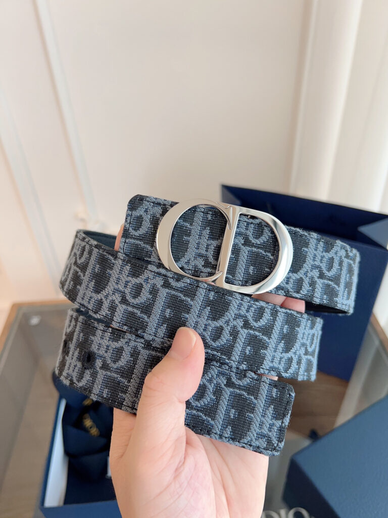【注目新作】Dior ビジネスカジュアルベルト「全長約 100cm」