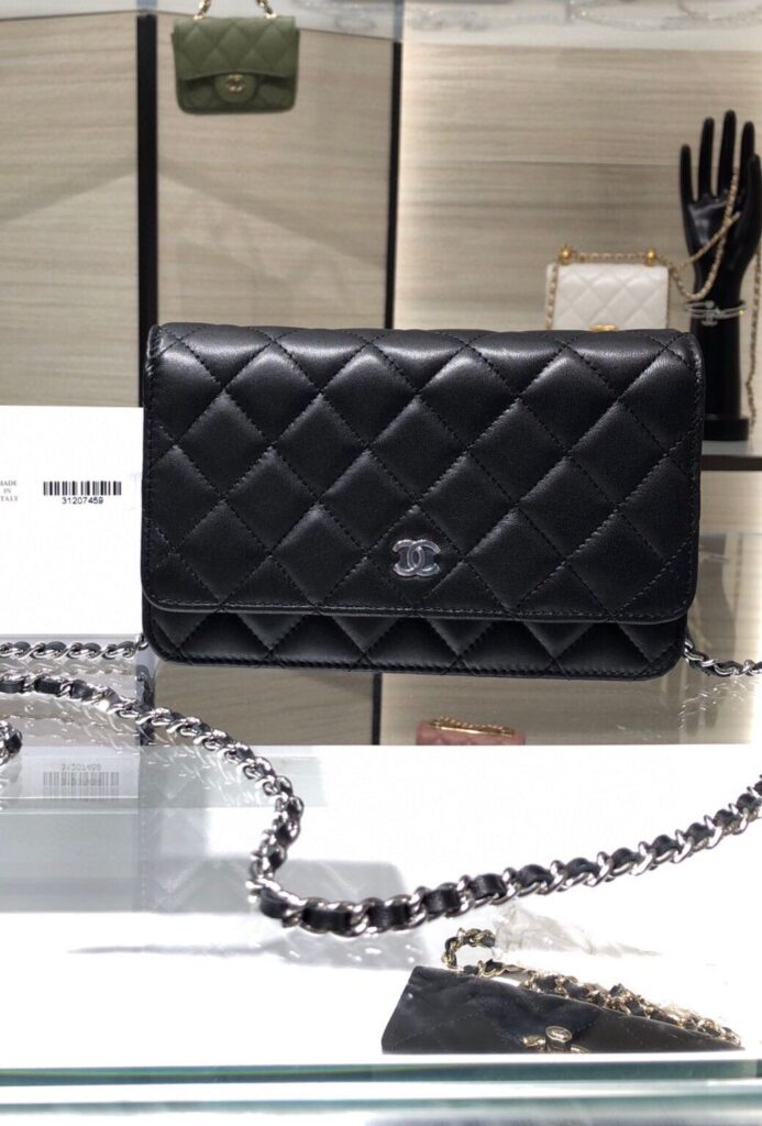 シャネル「Chanel」 ウォレット オン チェーン
