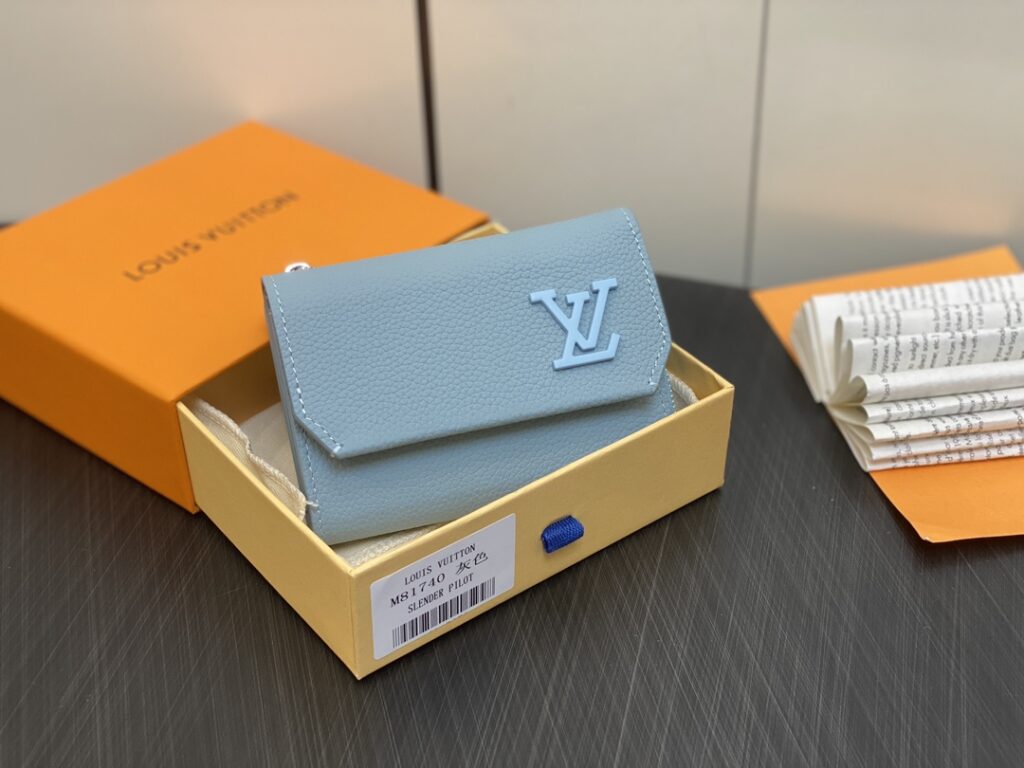 ルイ・ヴィトン「Louis Vuitton」ポルトフォイユ･パイロット