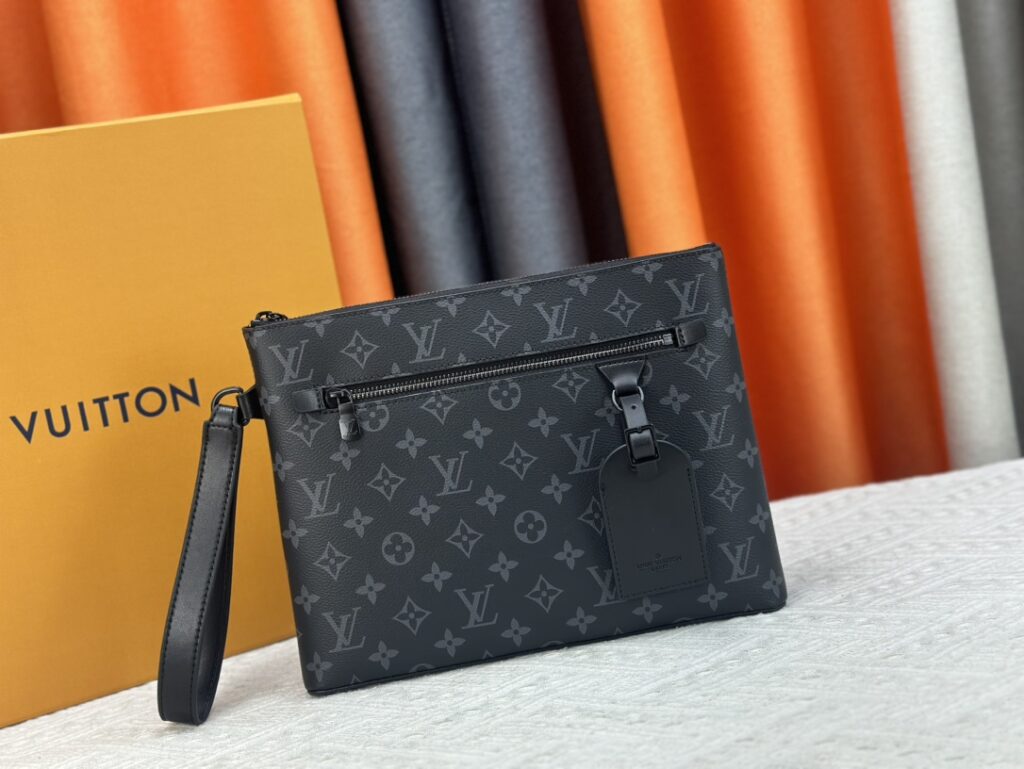 ルイ・ヴィトン「Louis Vuitton」テイクオフ･ポーチ