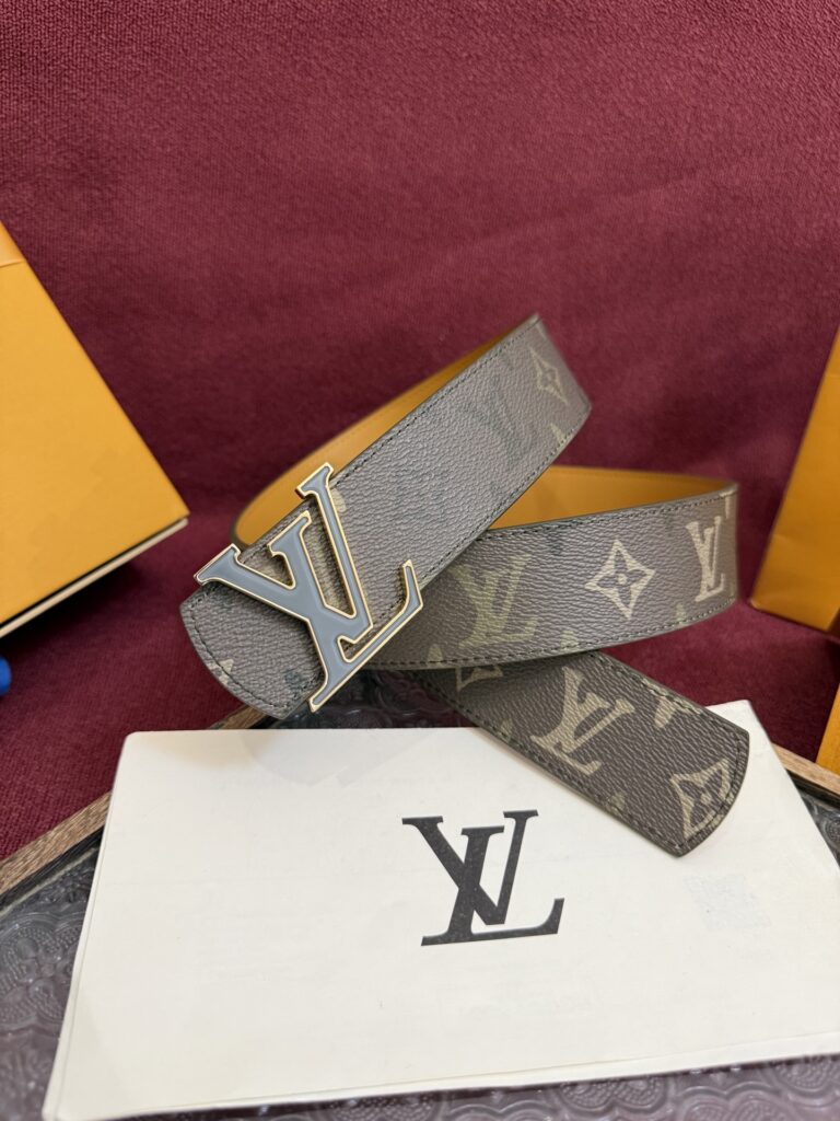 【日本未入荷】ルイヴィトン LV Dimension 両面使いベルト 40mm（全長約 100cm）
