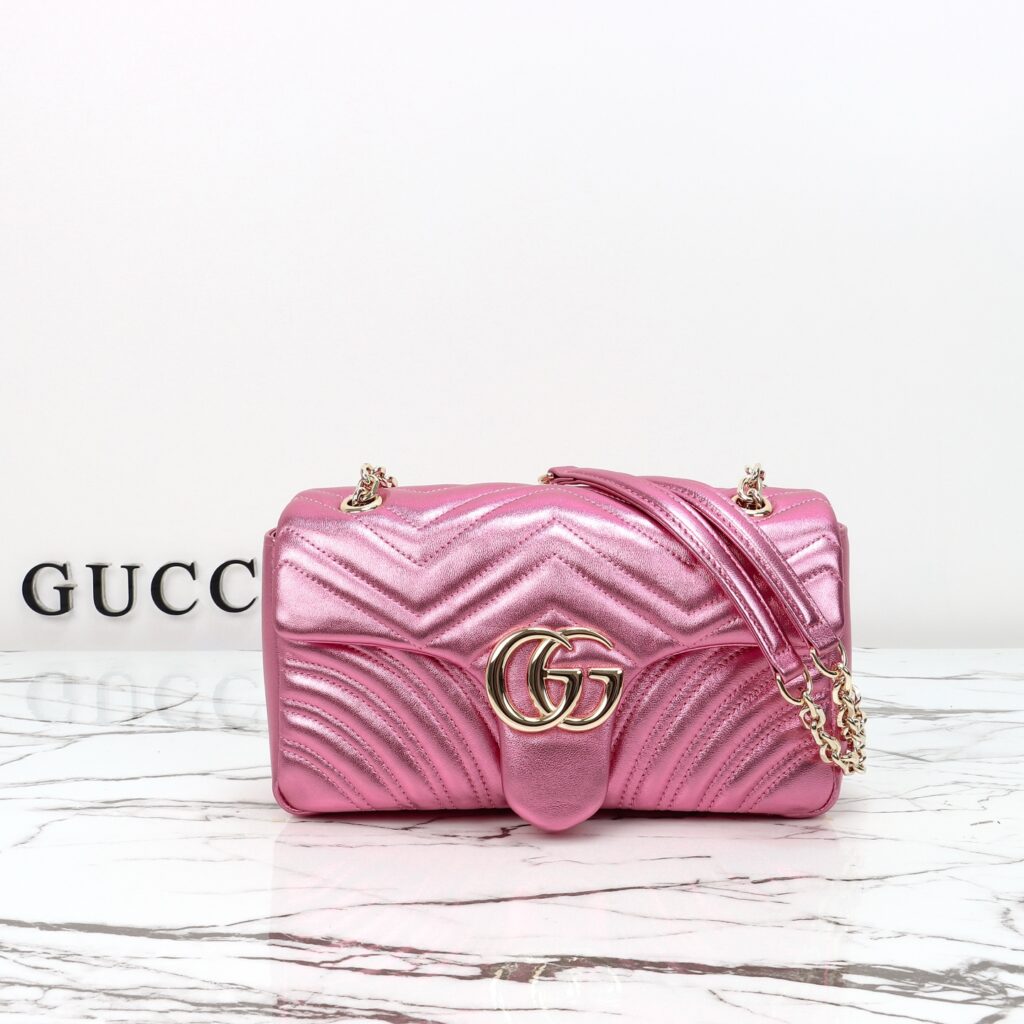 グッチ〔GGマーモント〕ミディアム ショルダーバッグ「GG Marmont Bag」