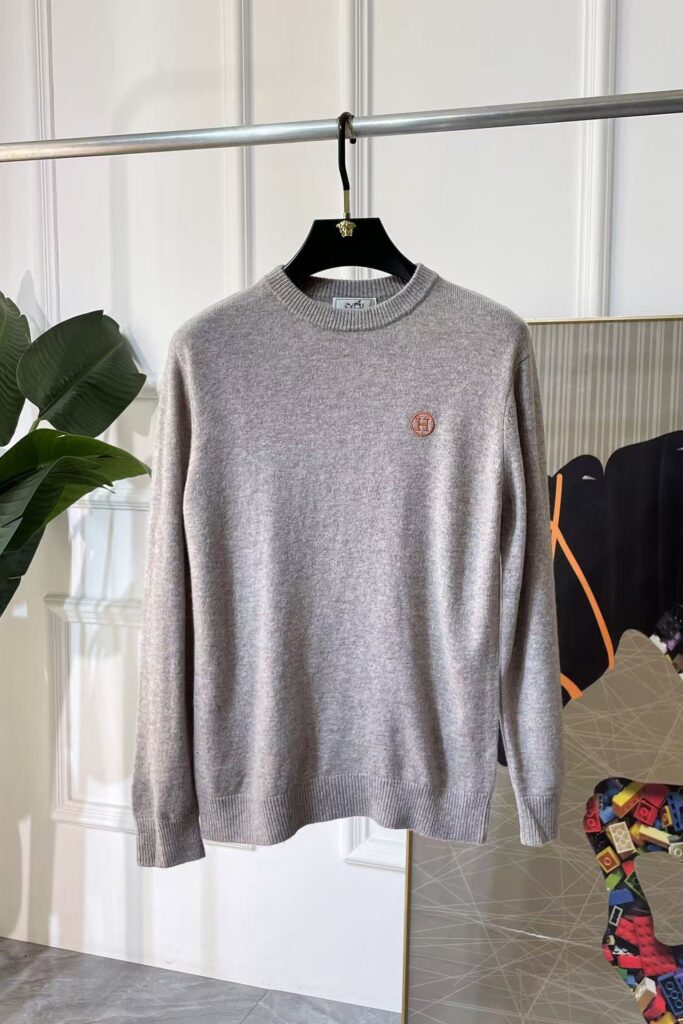 エルメス「Hermès」春季新作ラウンドネックスウェット