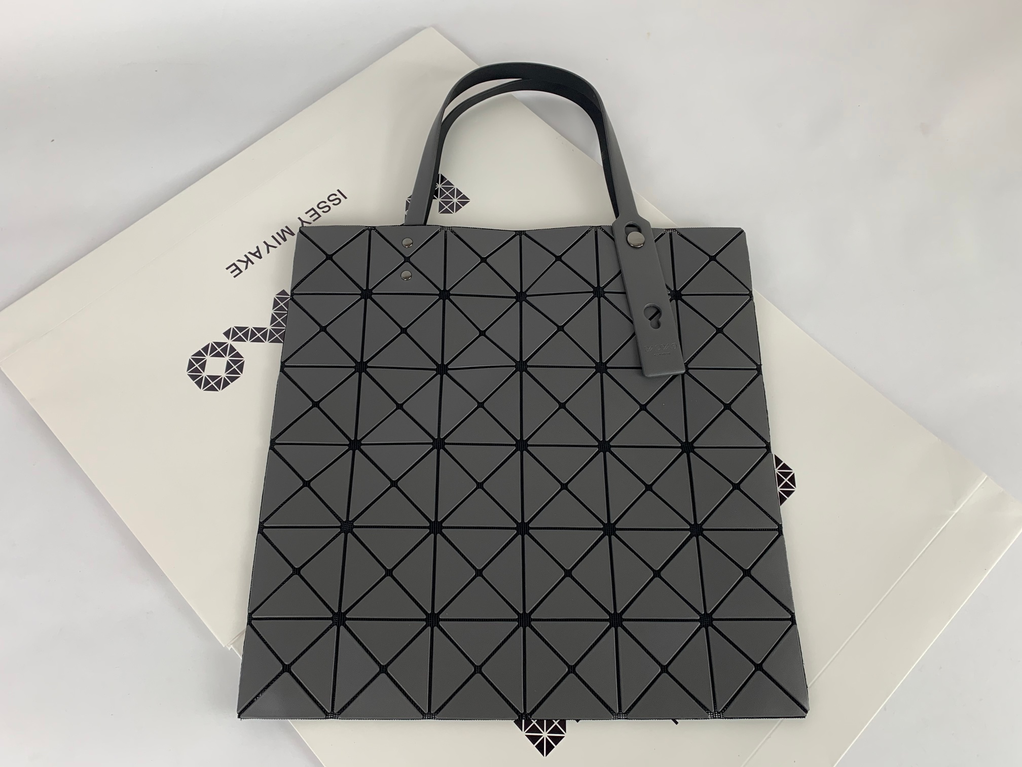 イッセイ・ミヤケ「Issey Miyake」ケットマットトートバッグ