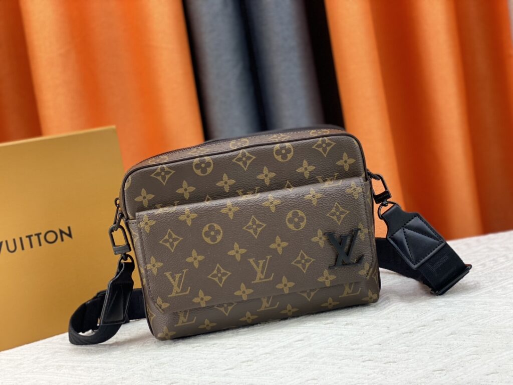 ルイ・ヴィトン「Louis Vuitton」 Fastline メッセンジャーバッグ