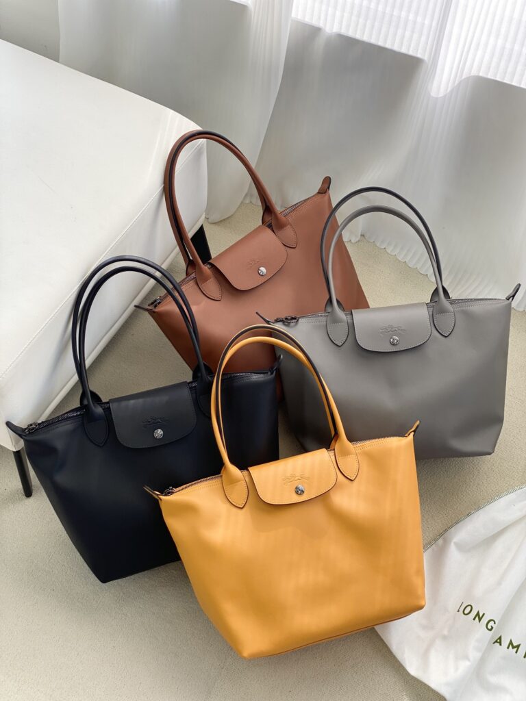 ロンシャン「Longchamp」 Le Pliage Xtra ミディアムショルダートート