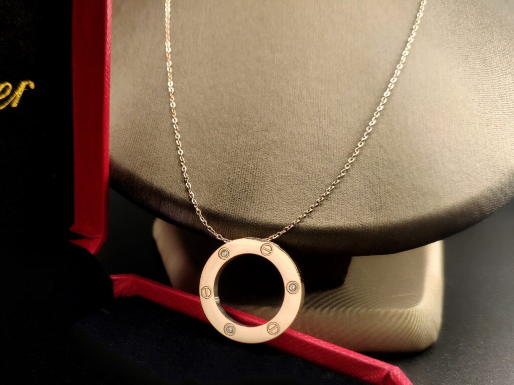 カルティエ「Cartier」ラブ ディスク ダイヤモンド ペンダント ネックレス42CM
