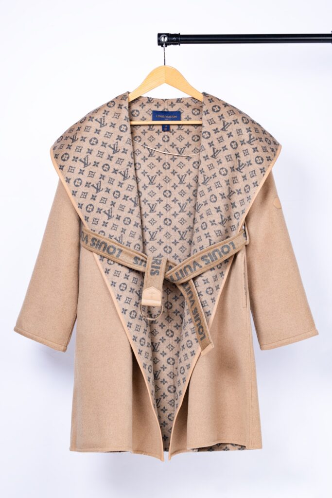 ルイ・ヴィトン「Louis Vuitton」秋冬 レディース ワップルフードロングコート