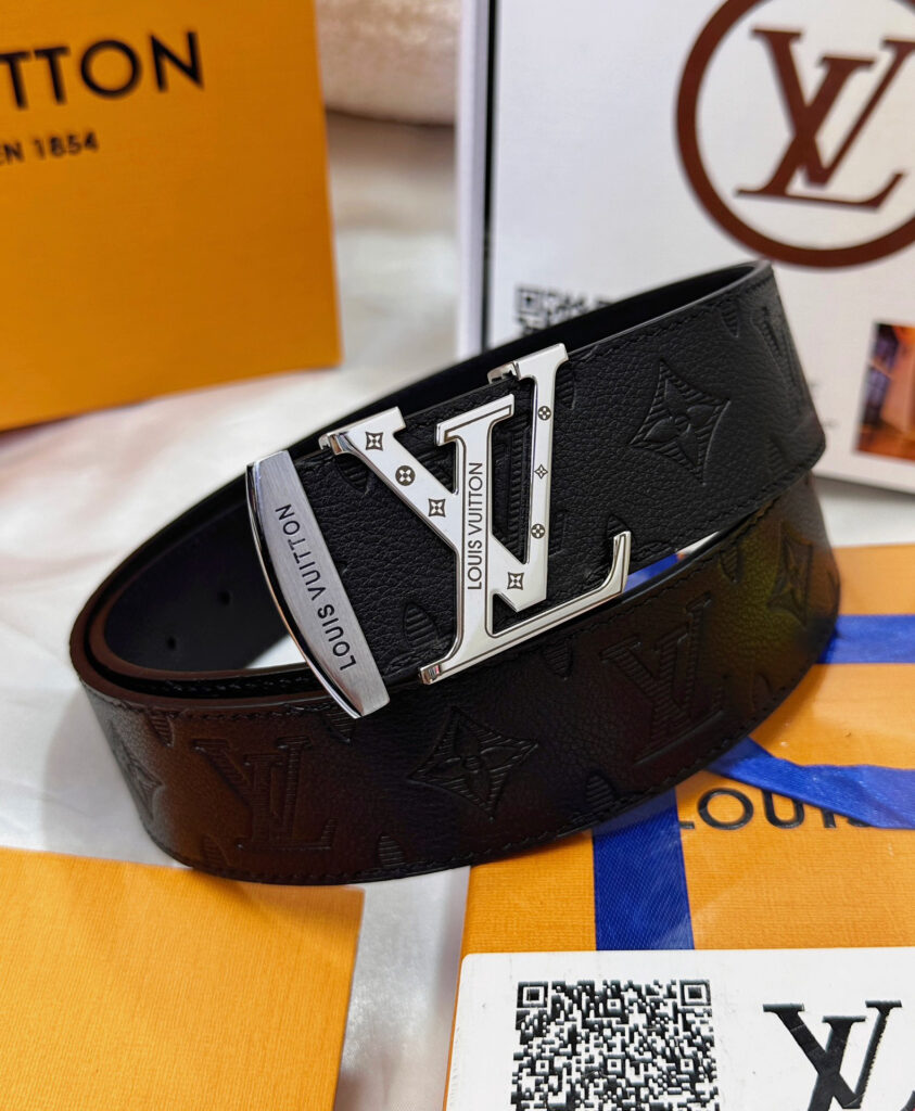 【新商品入荷】Louis Vuitton クラシックハイクオリティベルト「全長約 100cm」
