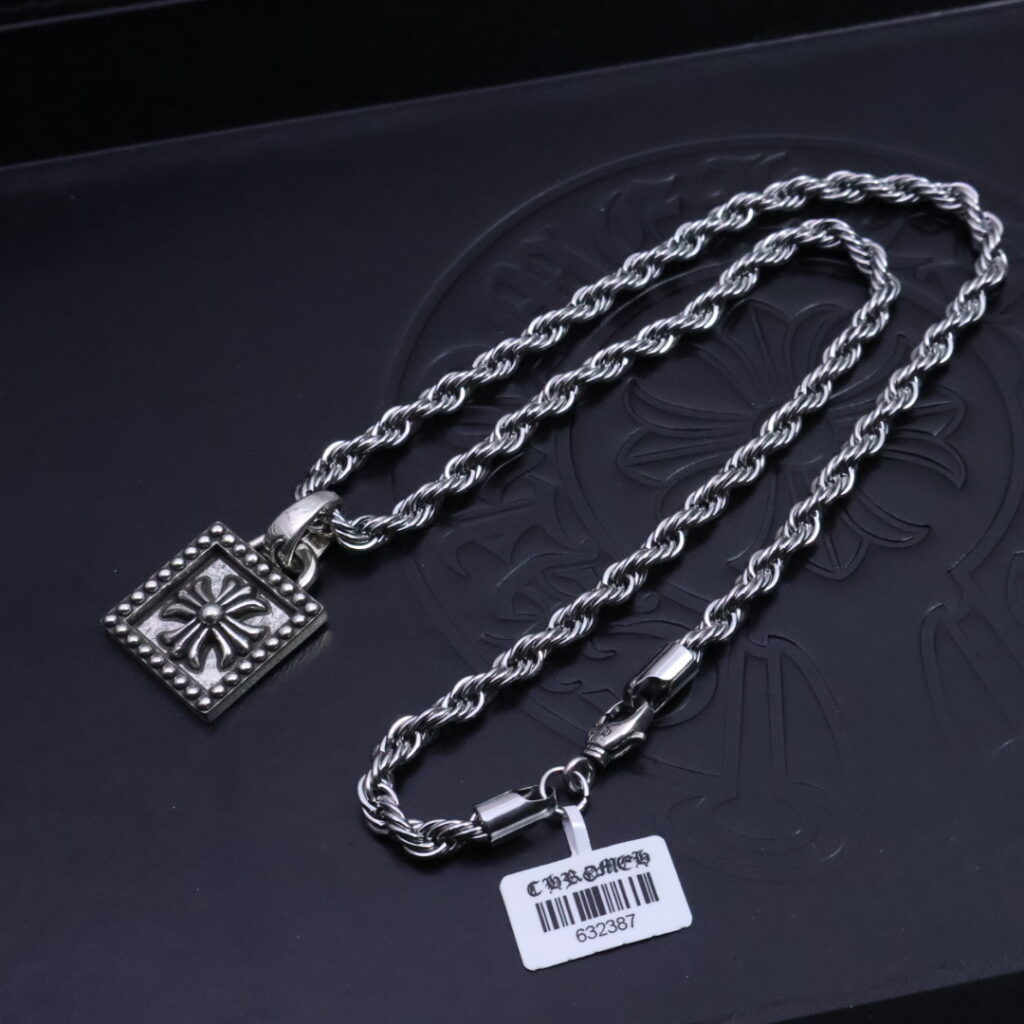 クロムハーツ「Chrome Hearts」チャームペンダント 2026