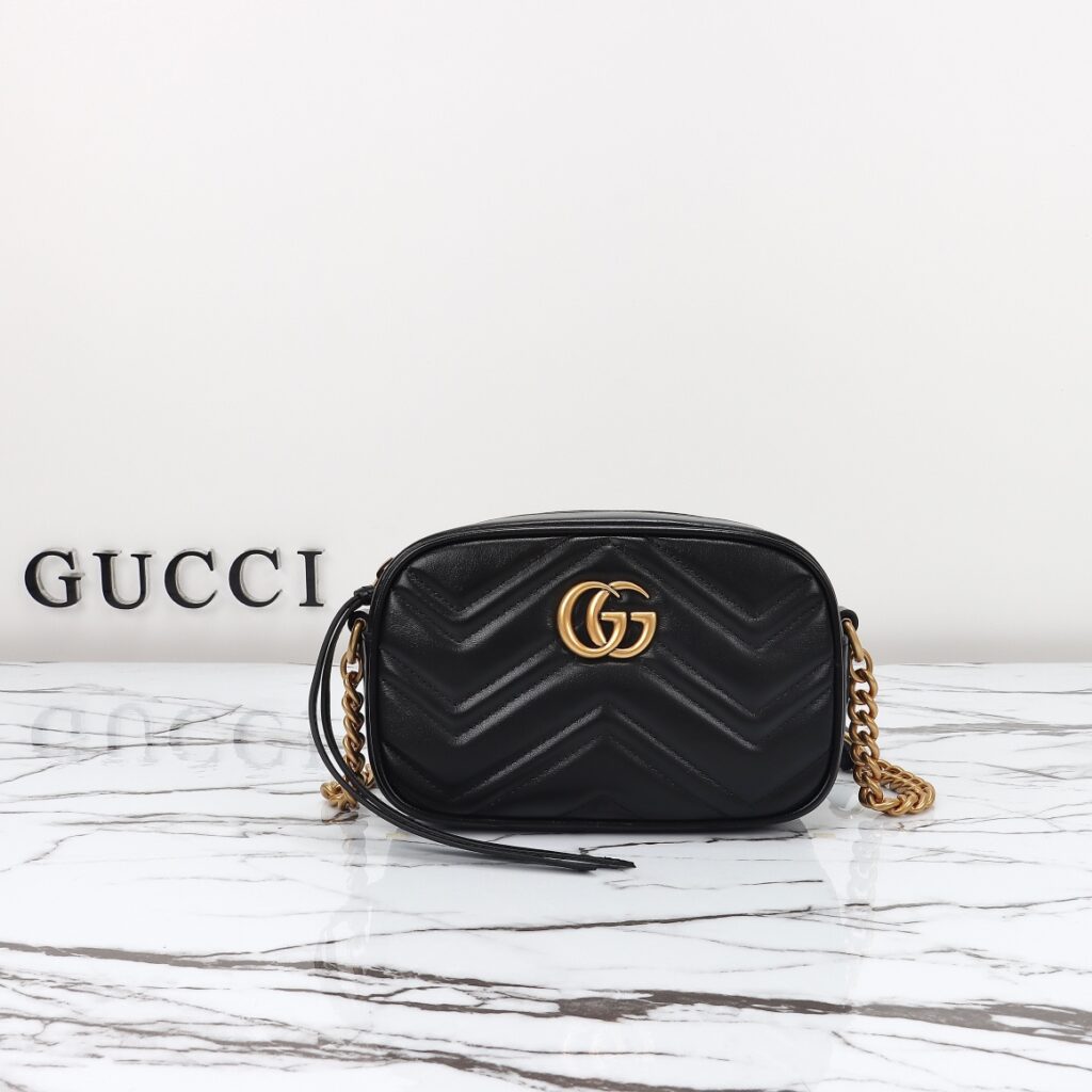 グッチ〔GGマーモント〕スモール カメラバッグ「GG Marmont Bag」