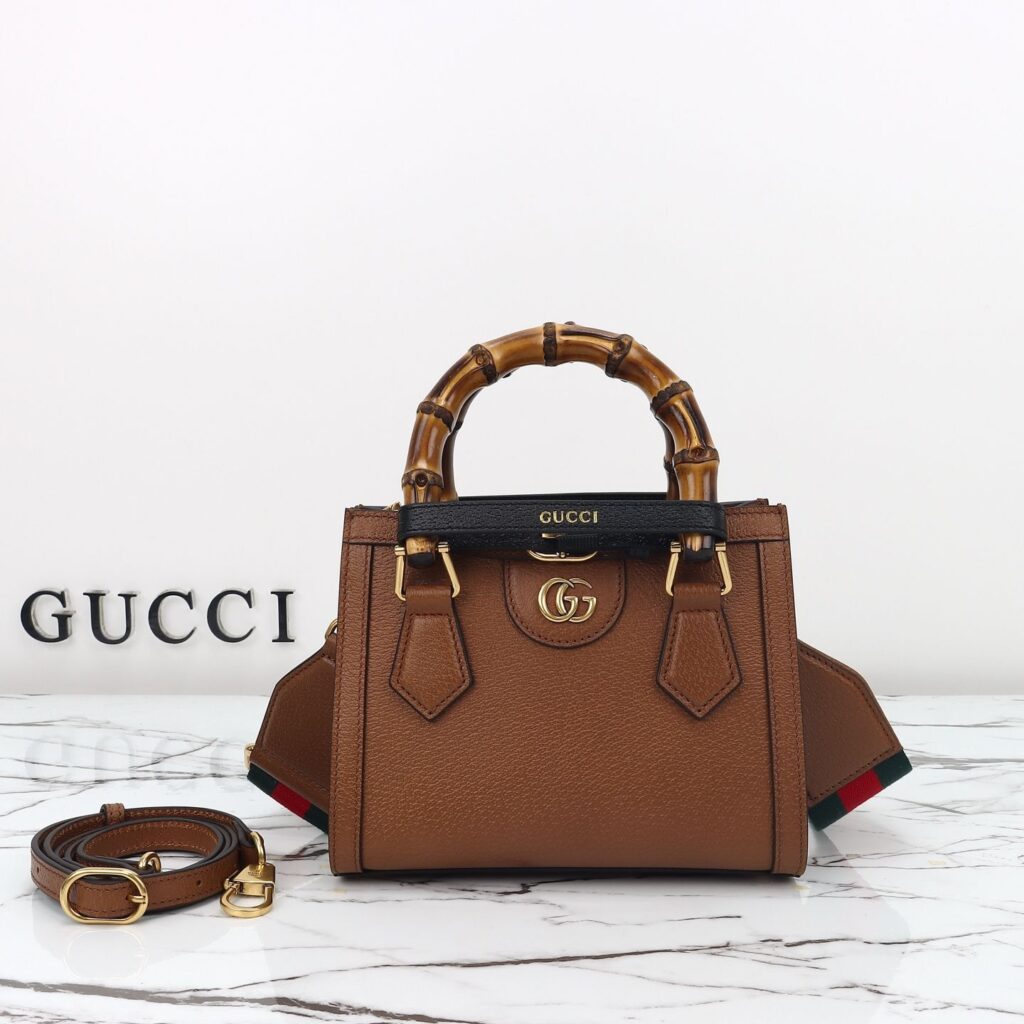 グッチ〔ダイアナ〕スモール トートバッグ「Diana Bag」