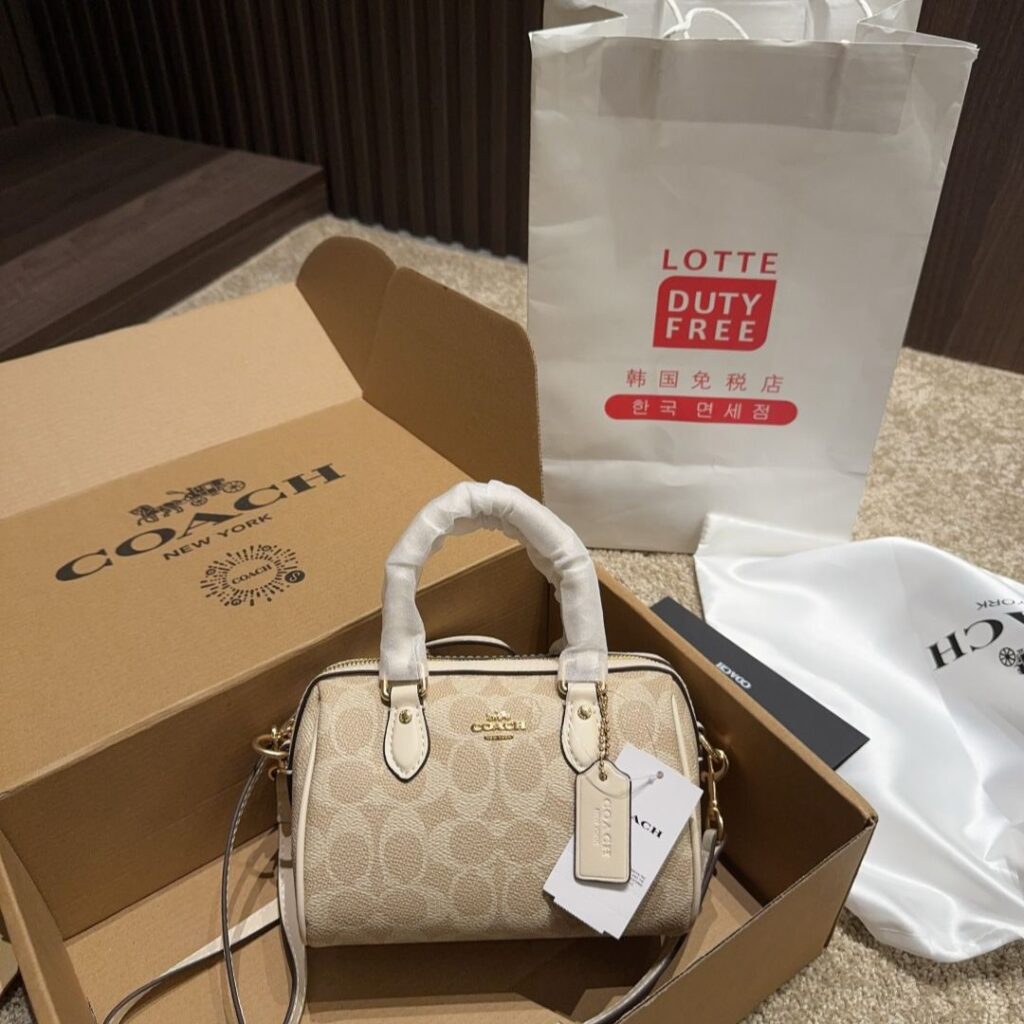 コーチ「Coach」 Rowan ミニ ボストン ピロー バッグ